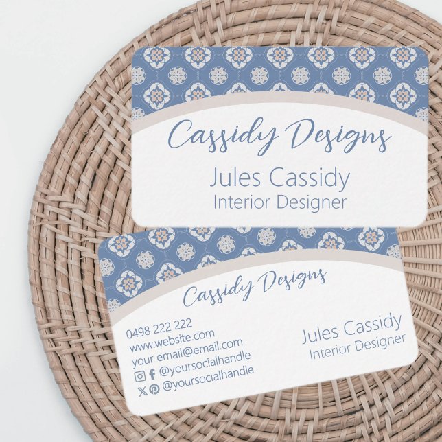 Symmetrisk Orange blomma Mönster på blåfärgad båge Visitkort (Skapare uppladdad)