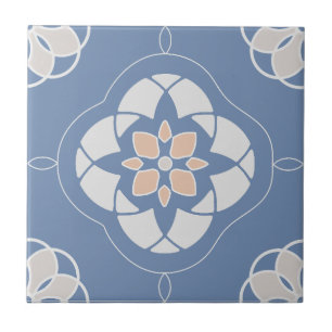 Symmetrisk Orange Flower Tiled Mönster på Blue Kakelplatta