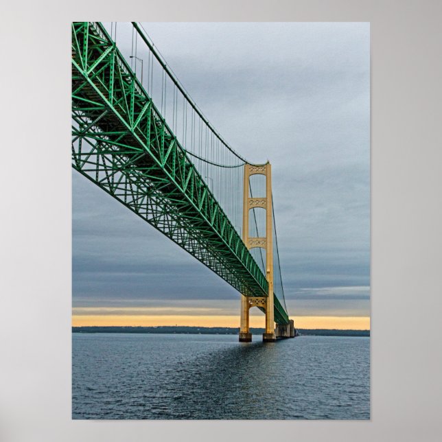 Synen på Mackinac Bridge från Sjö Michigan 2 Poster (Framsidan)