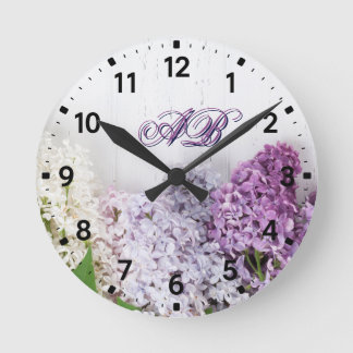 Syrenmonogram Väggur | Personlig blomster