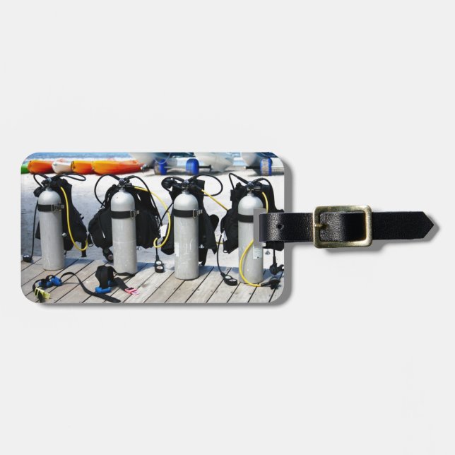 Syretanker för dyka i det karibiskt bagagebricka (Horisontell Framsida)