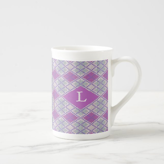 SYRLILJA ARGYLE-STICKAD BENKINA Mugg + Initial Benporslin Mugg (Höger)