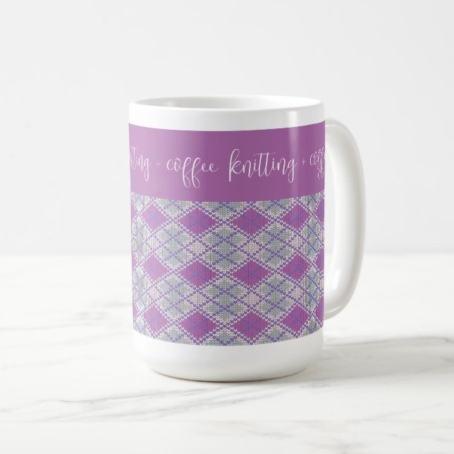 SYRLILJA ARGYLE-STICKAD "stickning + kaffe" Hög ko Kaffemugg (Framsida höger)