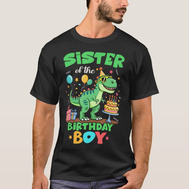 Syskon till födelsedagspojken T Rex dinosauriefami Shirt (Framsida)