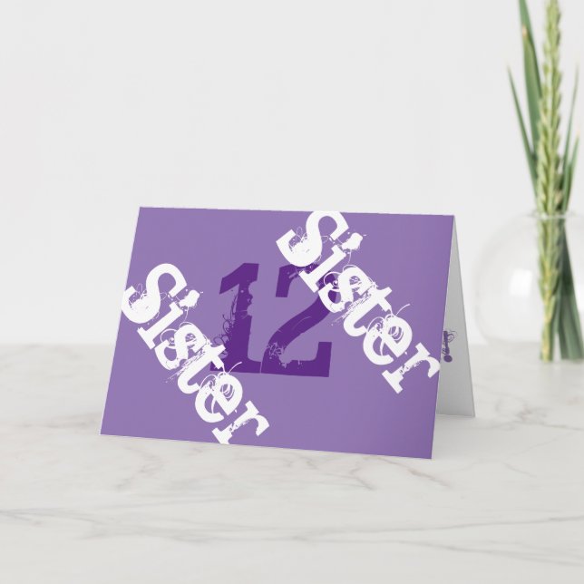 Syster, 12:e födelsedag, vit på lila. kort (Framsida)