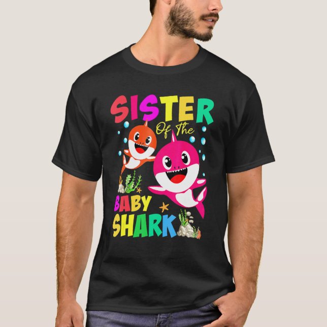 Syster på Baby-dagshajens syster Shark Chr T Shirt (Framsida)