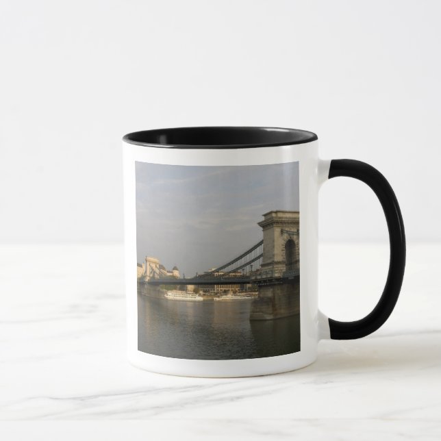 Szechenyi lanchid Szechenyi kedjebro), 2 Mugg (Höger)