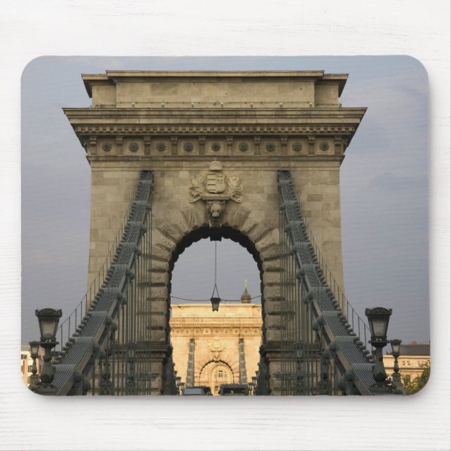 Szechenyi lanchid Szechenyi kedjebro), Musmatta (Framsidan)