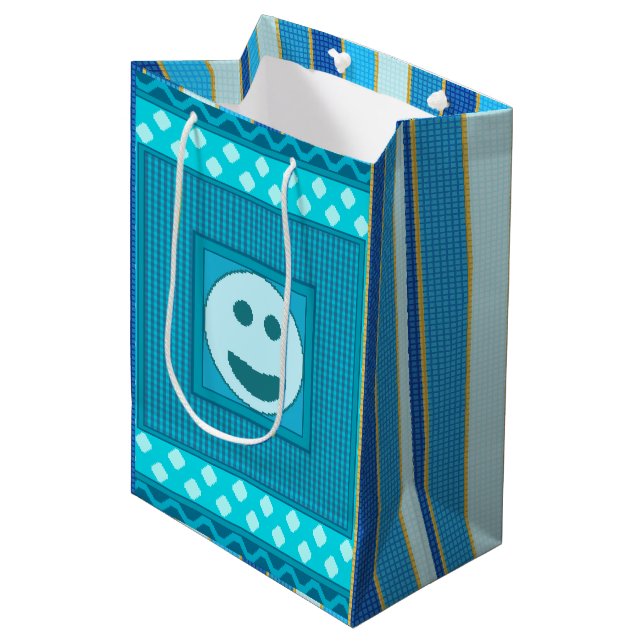 T&G VStripes Smile Presentpåse (Framsidan Vinklad)