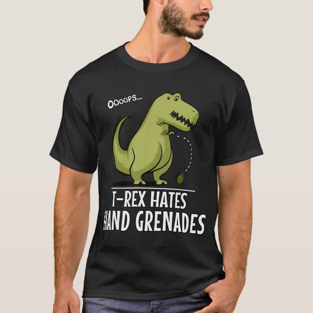 T-Rex Dinosaur Hatar Handgranater T Shirt (Framsida)