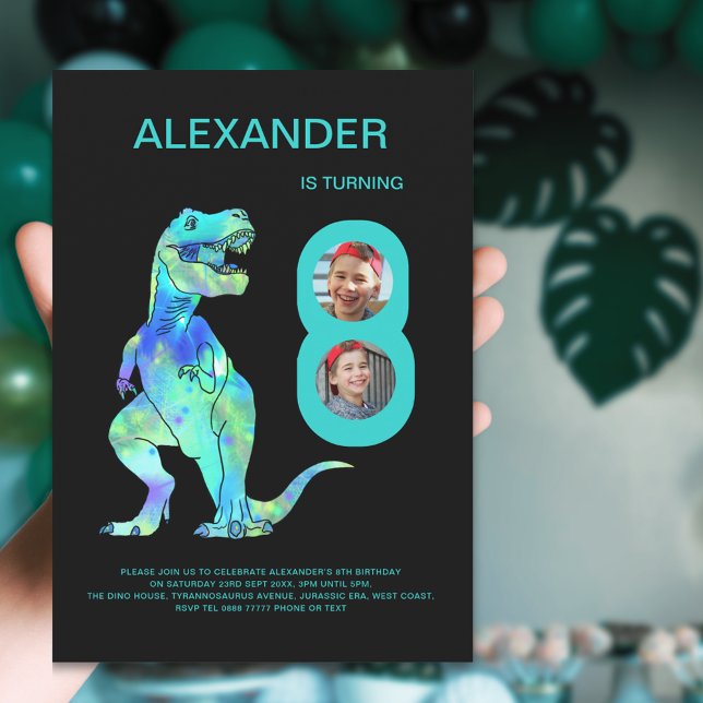 T-Rex Dinosaur Pojkar 8-års födelsedagsfest Inbjudningar (T-Rex dino boys 8th birthday party photo invitation with color dinosaur teal green typography )