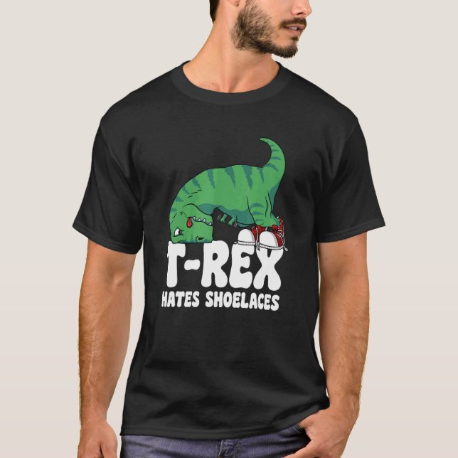 T Rex Hates Shoelaces Kort Arm Dino TRex 1 T Shirt (Framsida)