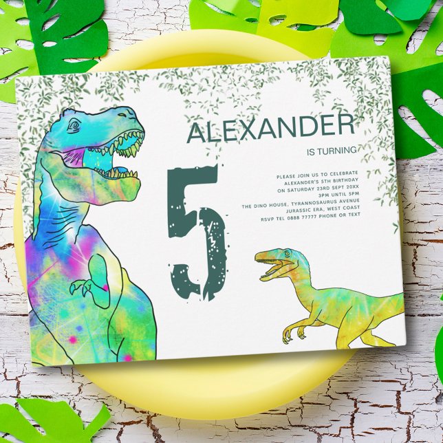 T- Rex och Raptor Dinosaur 5: e Födelsedagsfesten Inbjudningar (dinosaur 5th birthday party invitation with colorful T-Rex and Velociraptor )