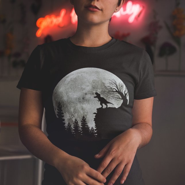 t-rex-roar på bergskorg mellan måne t shirt (Skapare uppladdad)