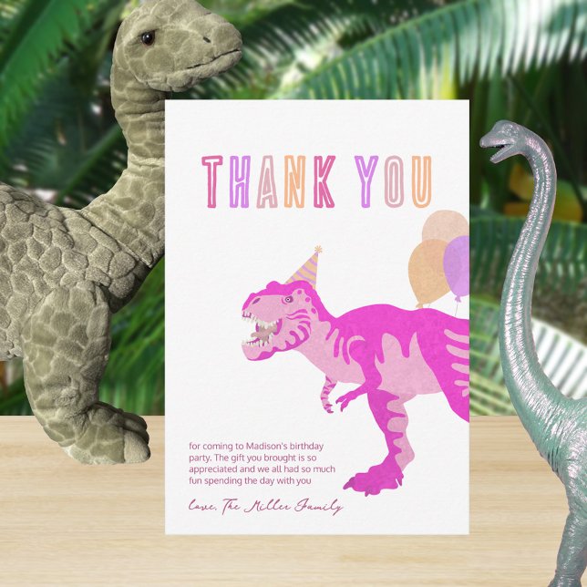 T-Rex Rosa Söt Unge T Rex Rolig Dinosaurie Födelse Tack Kort (A matching pink dinosaur Thank You card is a lovely thought after your child's birthday party)