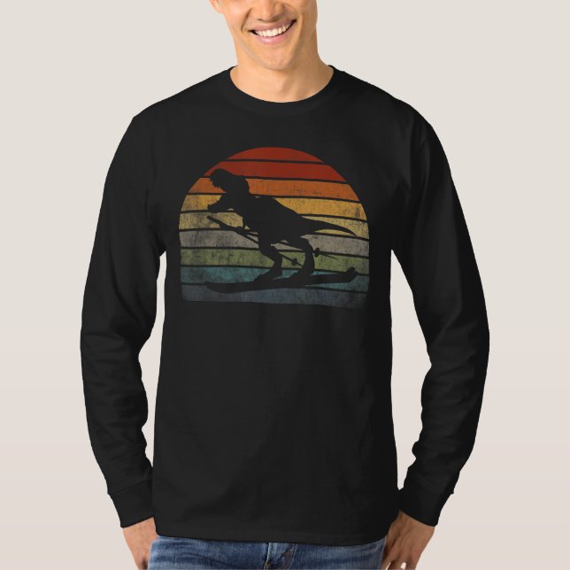 T rex ski character Dinosaur in Scarf Skiing Retro T Shirt (Framsida)