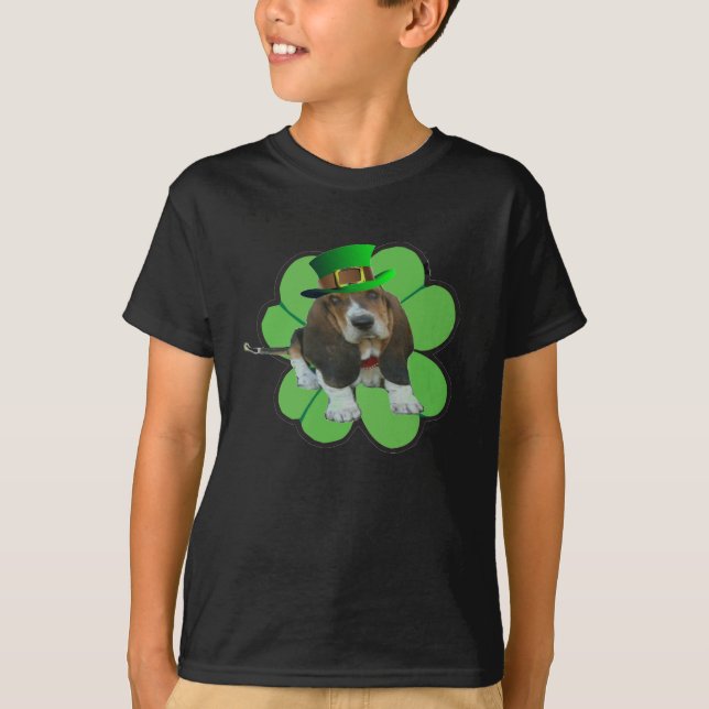 T-Shirt Basset Hound Lycklig St. Patrick's Klöver (Framsida)