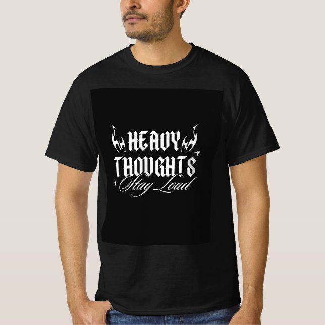 T-shirt design med stay loud (Framsida)