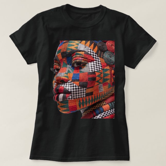 T-shirt för att fira färgrika svarta kvinnor (Design framsida)
