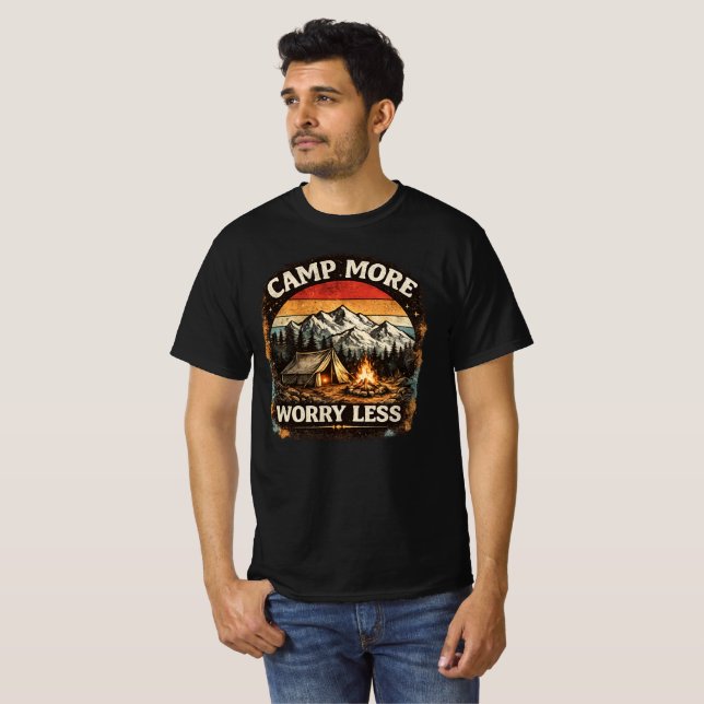 T-shirt för läger Mer oro Mindre  (Hel framsida)