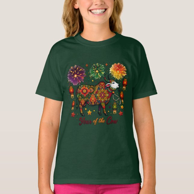 T-Shirt for Year of the Cow - Celebrate Strength (Framsida)