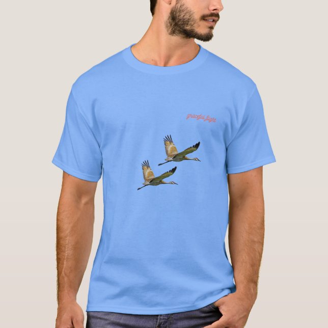 T-Shirt "Graciös flykt: två tranor svävar" (Framsida)