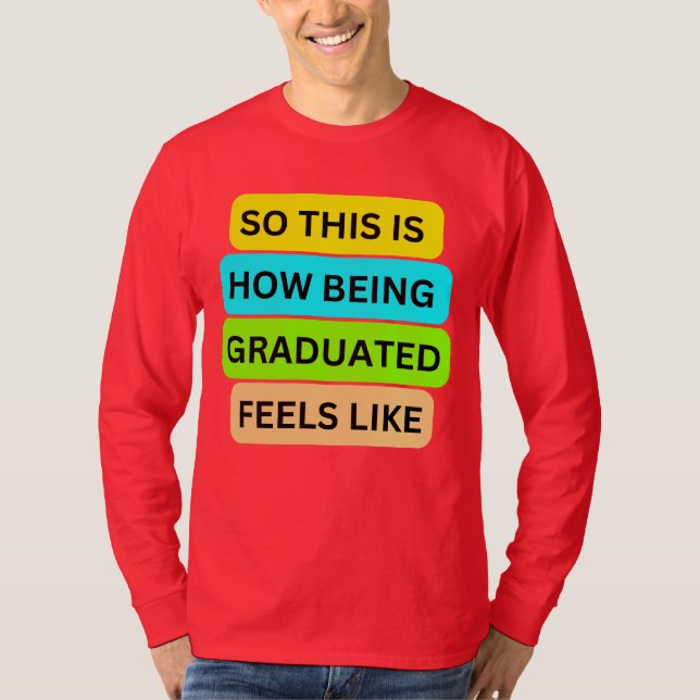 T-Shirt långärmad red SO_DENTA_IS_HOW_BEING_GRADU (Framsida)