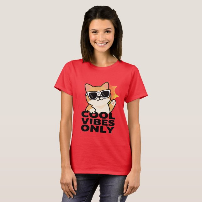 T-shirt med cool katt (Hel framsida)