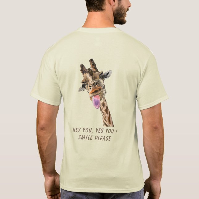 T-shirt med fängslande text och giraff (Baksida)
