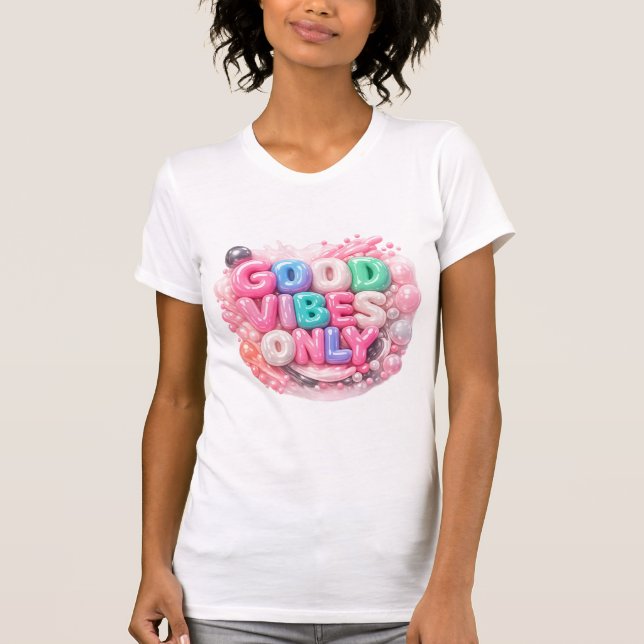 T-shirt med "Good Vibes Only" i bubbelgummistil –  (Framsida)
