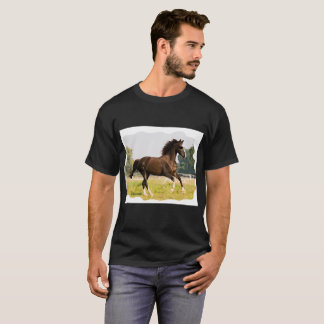 T-shirt med häst som bär solglasögon