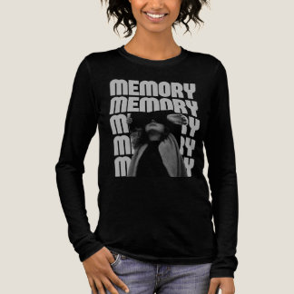 T-shirt med långtärmad grafik och minnestypografi