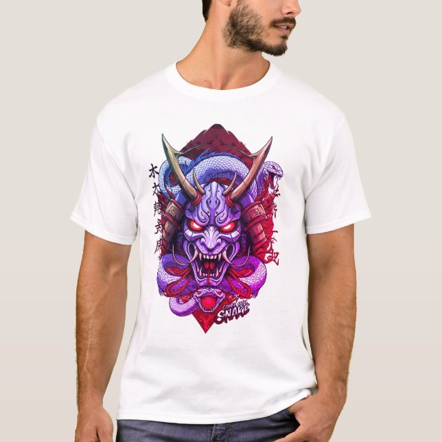 T-shirt med monsteransikte och ormhuvud   (Framsida)