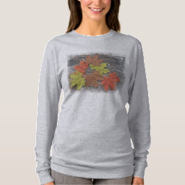 T-shirt med spridda löv