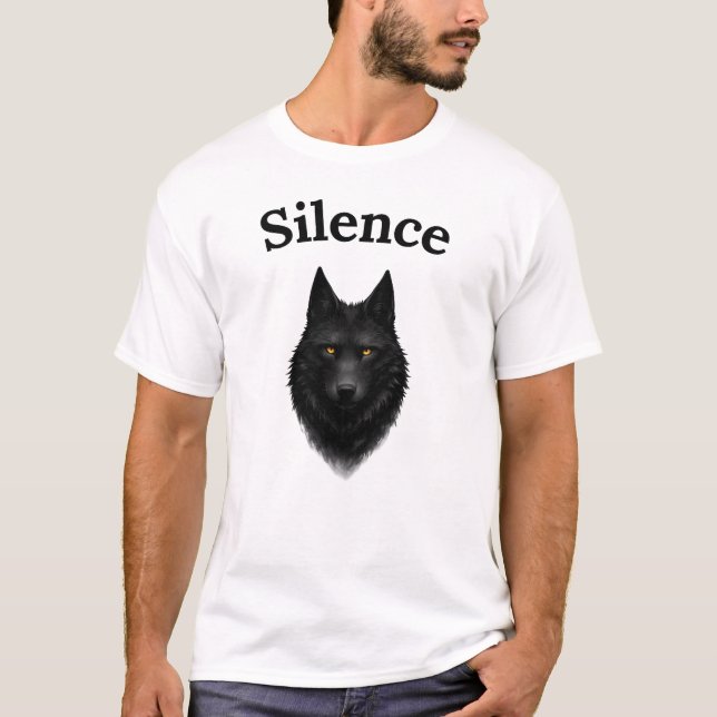 T-shirt med svart varg-grafik och texten 'Silence' (Framsida)
