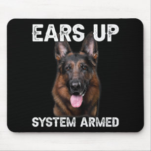 T Shirt med tysk schäferhund öron uppe system bevä Musmatta
