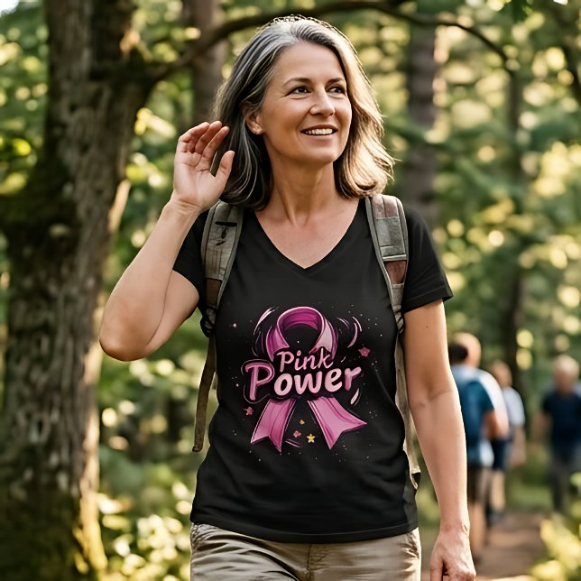 T-shirt med V-ringning och rosa band för cancerupp (Skapare uppladdad)