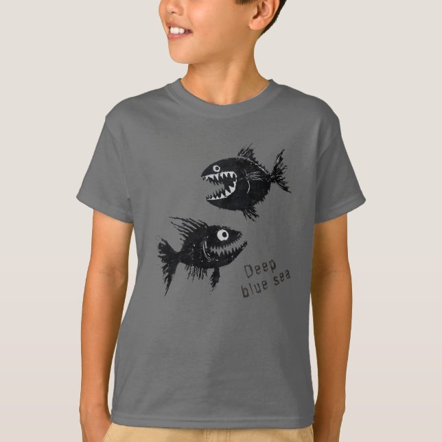 T-shirt Two scary fish, tattoo style, personalized (Framsida)