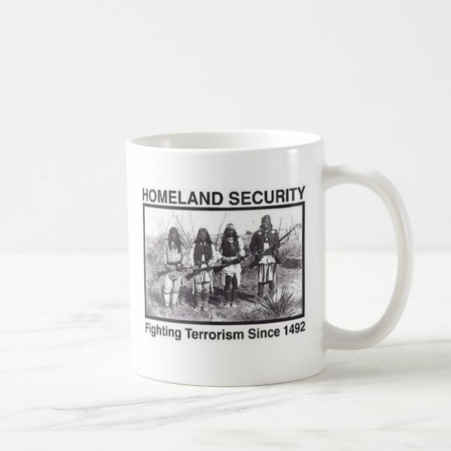 T-tröja för indianhemlandsäkerhet kaffemugg (Höger)