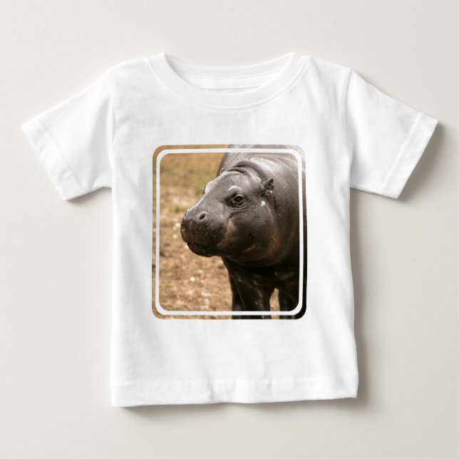 T-tröja för Pygmyflodhästbaby T-shirt (Framsida)