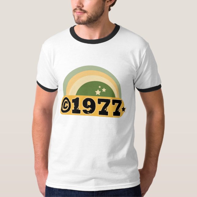Ta copyrightt på 1977 tee (Framsida)