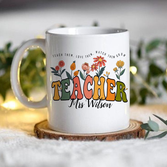 Ta dem Kärlek de bevakar. Personlig Lärare Kaffemugg (Teach Them Love Them Watch . Personalized Teacher mug)