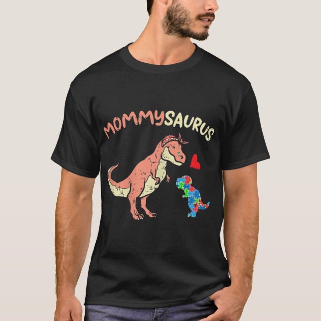 Ta den här söta Mommysaurus Puzzle Dinosaur T-Shir T Shirt (Framsida)