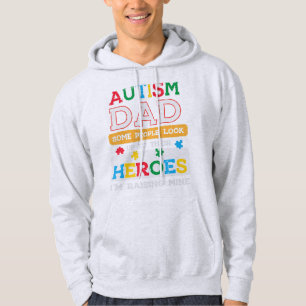 Ta den söta Autism Pappa Heroes Im Raising Mine T Hoodie