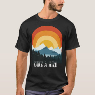 Ta en hike-offertdesign utomhus för Äventyr T Shirt