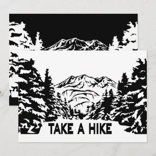Ta ett monokromt bergslandskap med ett Hike-citat Julkort