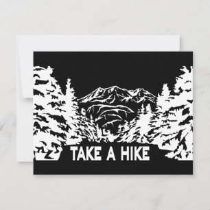 Ta ett monokromt bergslandskap med ett Hike-citat Julkort