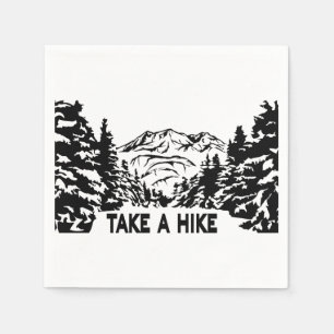 Ta ett monokromt bergslandskap med ett Hike-citat Pappersservett