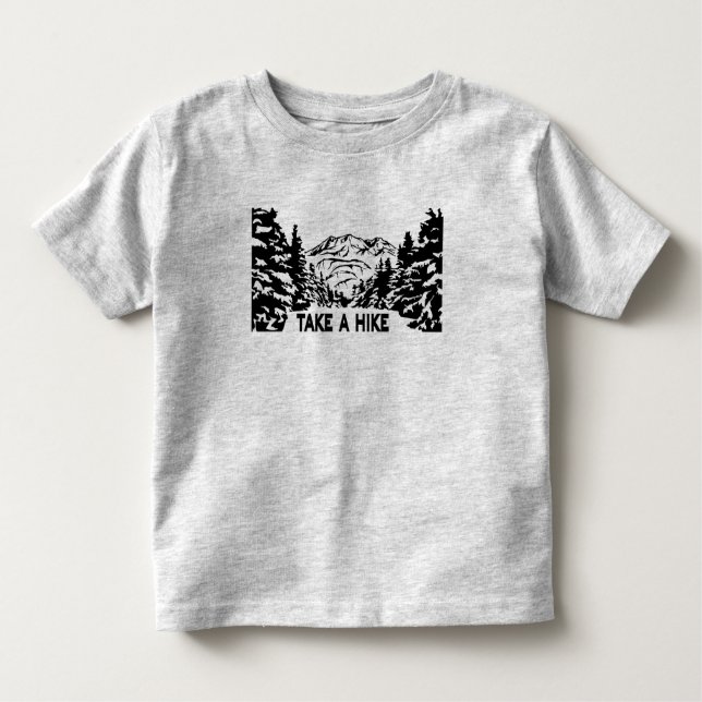 Ta ett monokromt bergslandskap med ett Hike-citat T Shirt (Framsida)