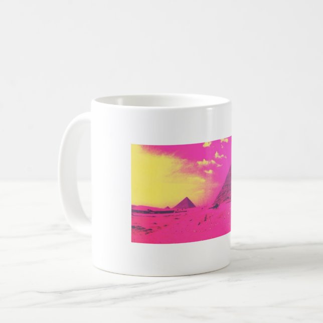 Ta ett steg från Rosa Pyramids mugg och njut! (Framsida vänster)
